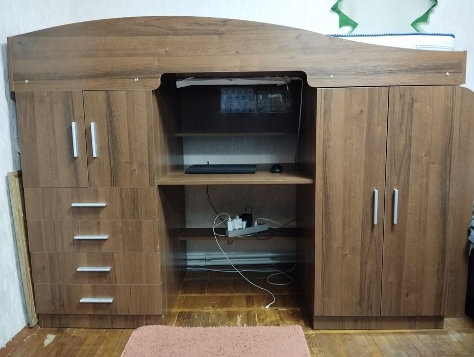 Кровать 3 в одном .