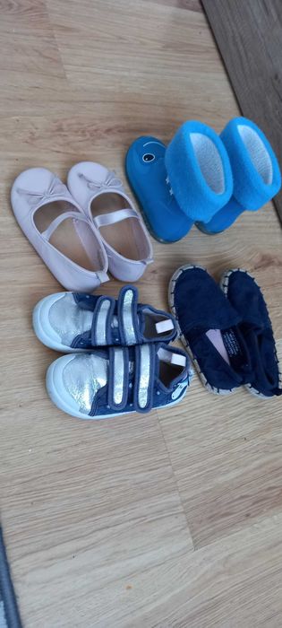 Buciki dziewczynka 23