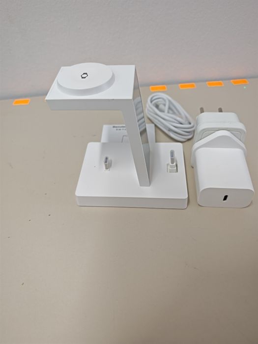 Stację ładującą typu 3 in 1 Charging Station USB-C (HM730CCS)