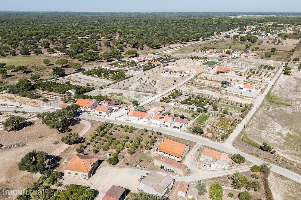 Moradia T3 Isolada inserida num lote de 720 m² em Vendas Novas, Évora