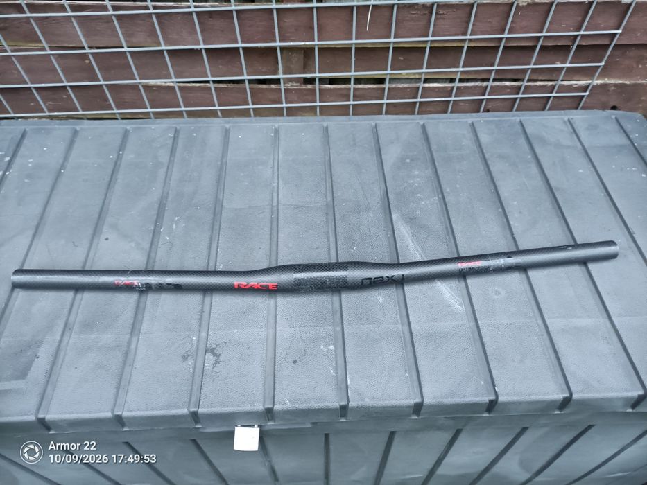 Kierownica MTB Race Face carbon 680mm