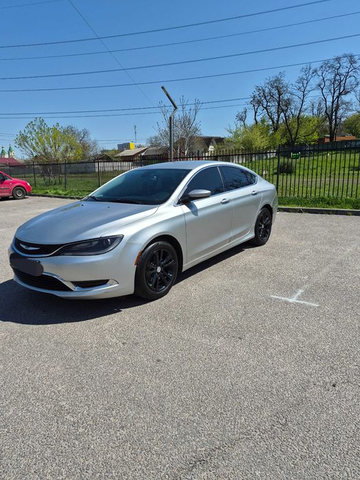 Продам власне авто Chrysler 200 2014 г. 2.4 гбо
