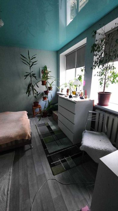 Продам половину будинку на Богунії, овремий двір! Без Комісії!