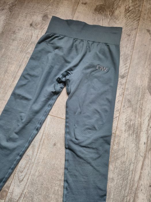 Leginsy sportowe iciw S nowe