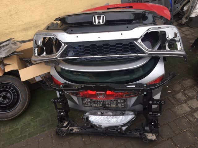 Honda Civic X 2017-  zderzak skorupa inne