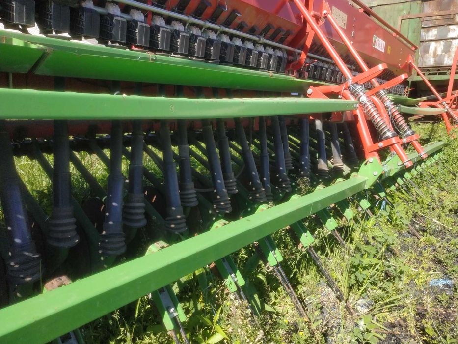 Зернова сівалка Mazur Unia