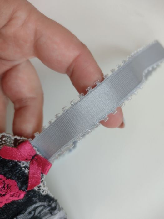 Biustonosz GORSENIA roz. 75 D