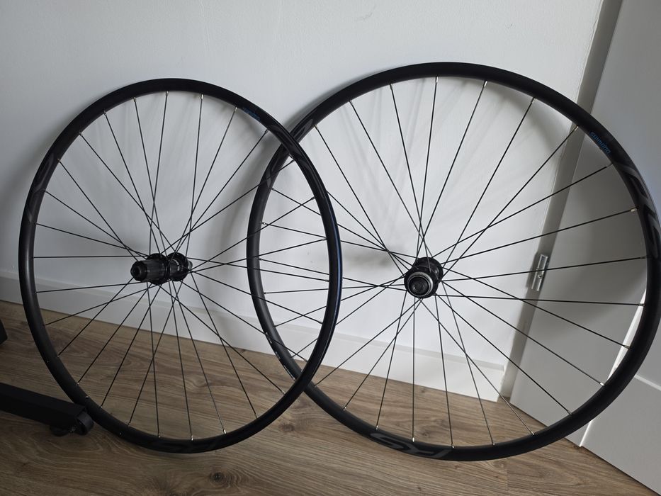 Koła Shimano WH-RS171