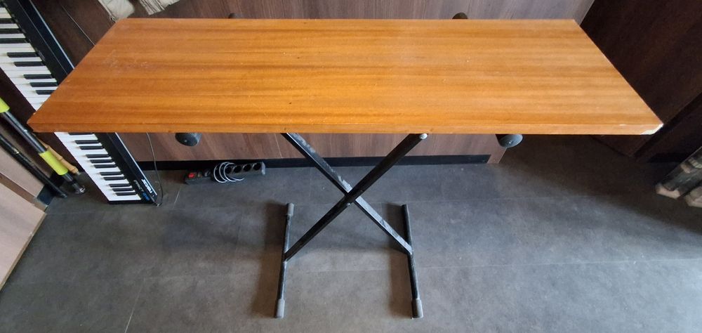 Nektar Impact GX61 mais stand