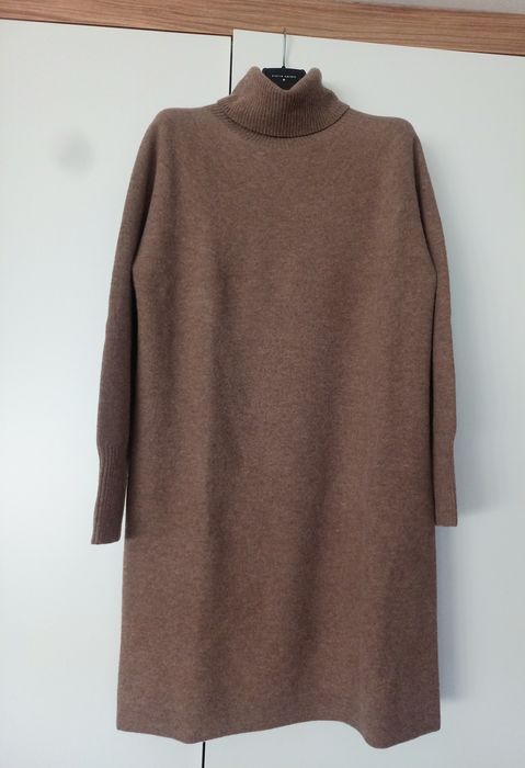 Sukienka wełniana Uniqlo jasnobrązowa midi rozmiar L Nowa z metkami