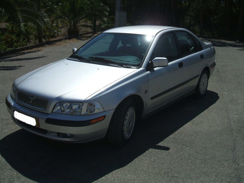 Viatura Volvo S40 1.8, 2001, 104 mil kms