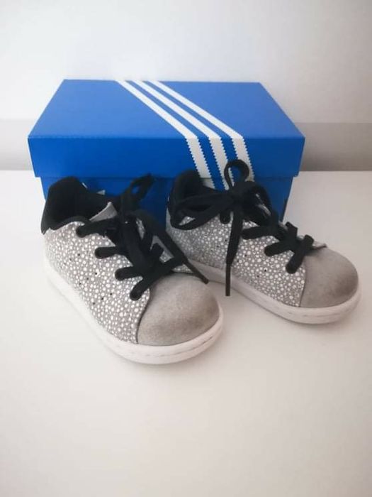 Stan Smith tamanho 20