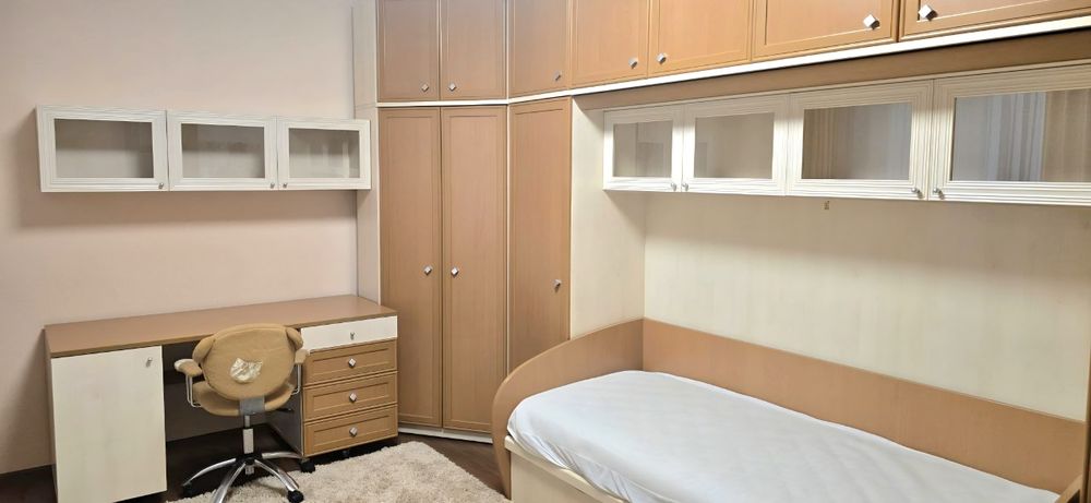 без комісії с.Чайки поруч з Києвом сучасний котедж