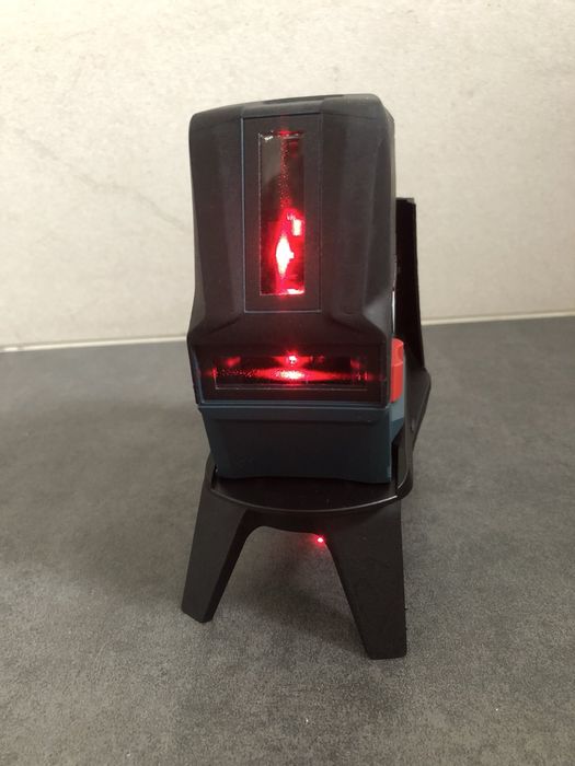 Лазерний лінійний нівелір Bosch GCL 2-15