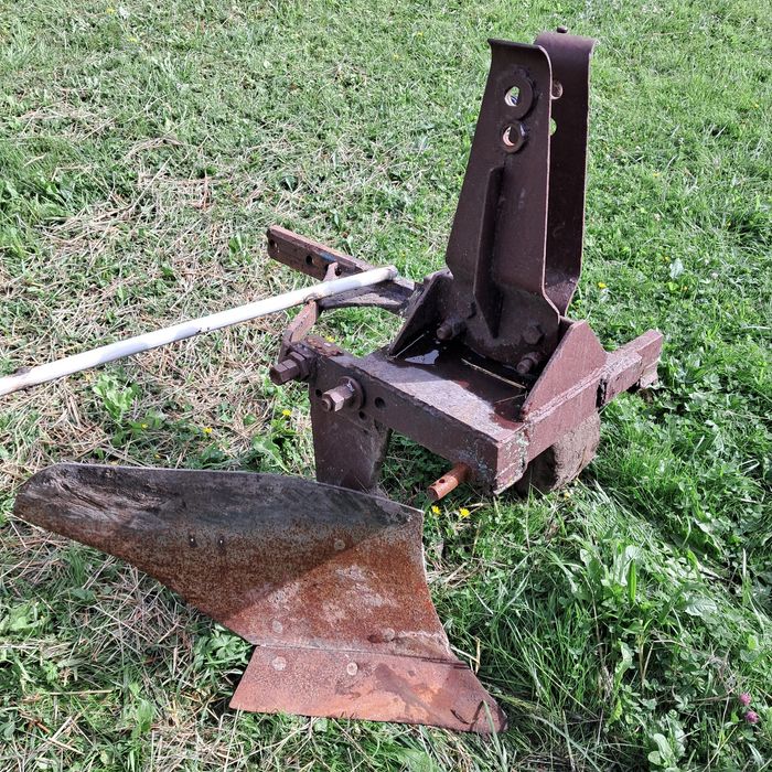 Продам плуг ПЛН 1х35