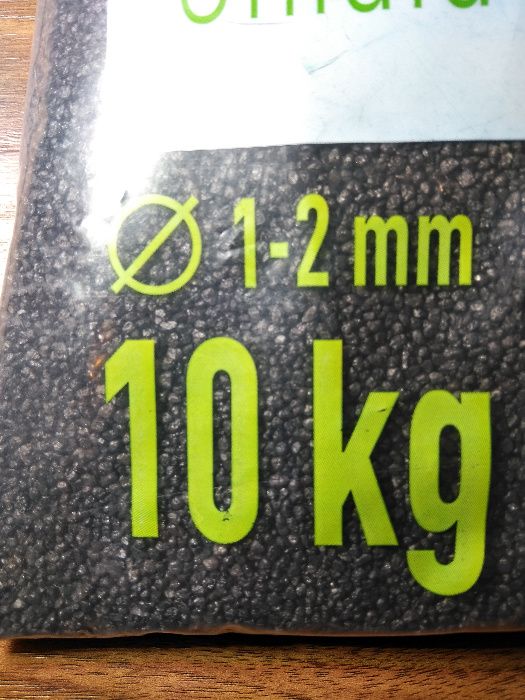 Грунт Dennerle Kristall-Quarz Черн и Т.Коричн 5,10кг,развес