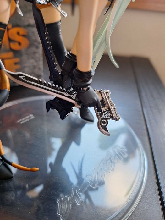 Figura Anime - Alice: Queen's Gate (Alpha x Omega)