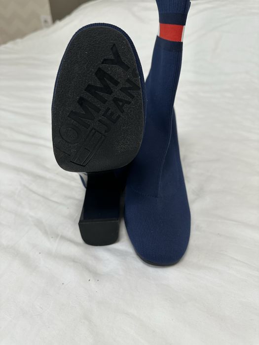 Продам жіночу обув