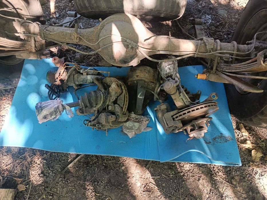 Задній міст Ісузу д-мах