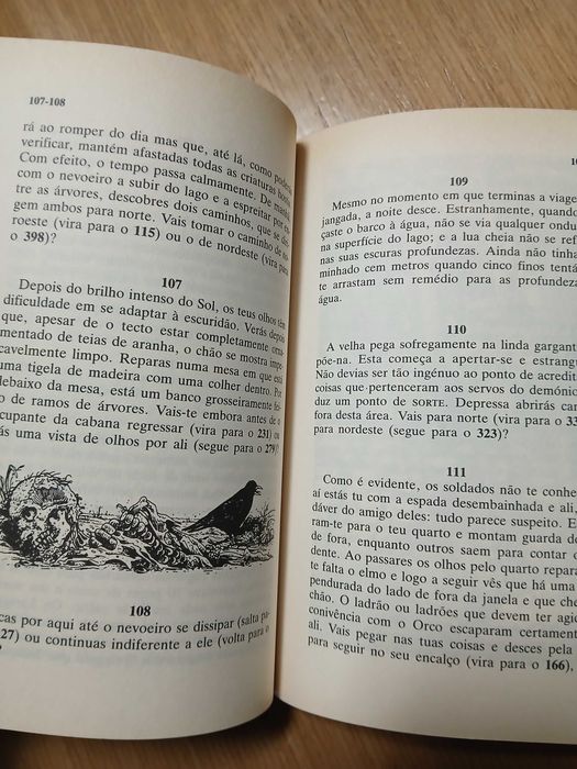 Livro aventuras fantásticas - Máscaras de Destruição