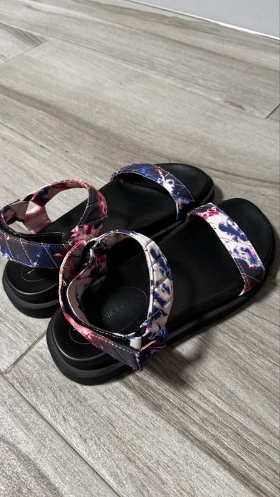 Сандали босоножки  бершка