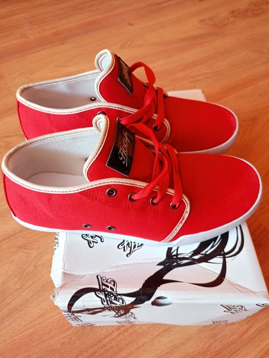 Trampki młodzieżowe Hooy