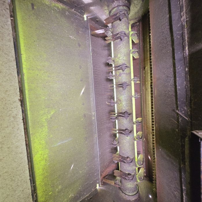 Свіжий claas lexion 460 з жаткою