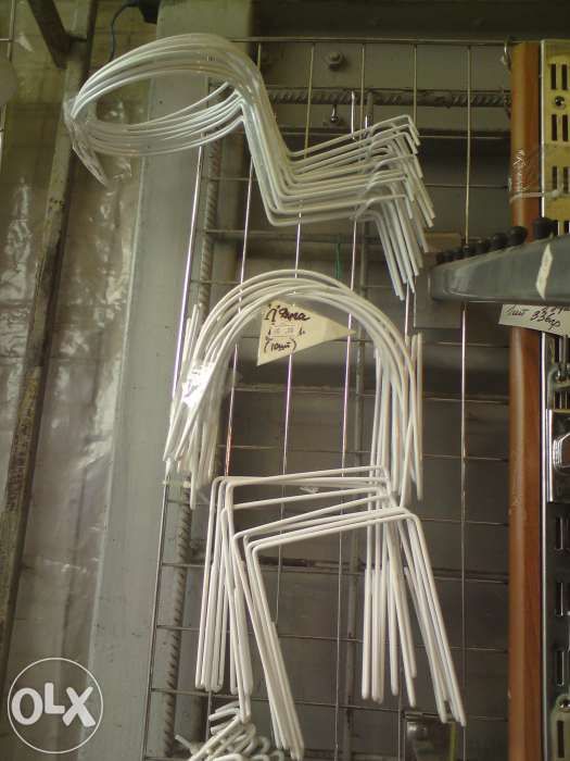 Торговое оборудование -Сетки,рамы на ногах 2*1,сетчатые стенды