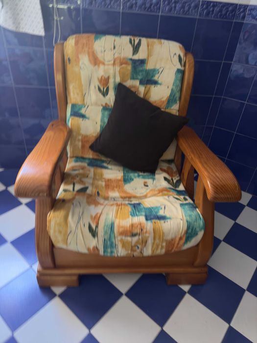 Conjunto de Sofás (sofá de 3 lugares + 2 sofás individuais)