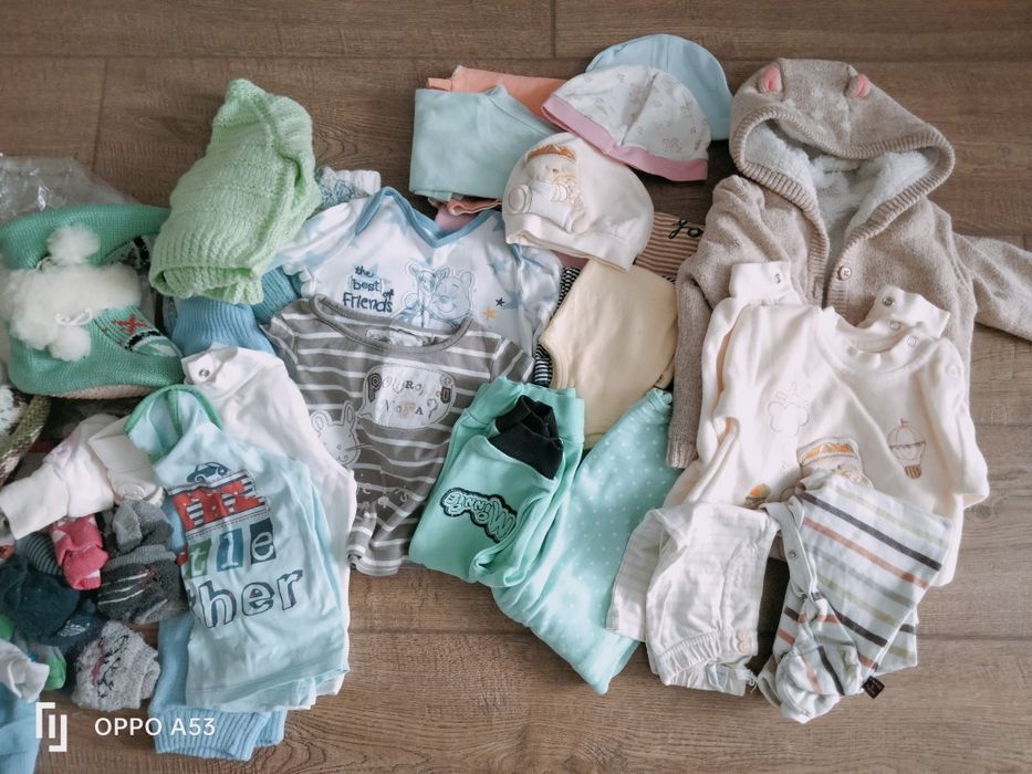 Віддам дитячі речі