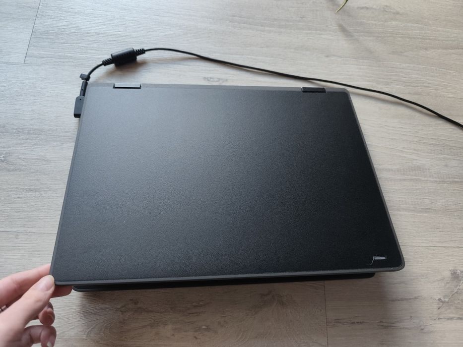 Netbook ACER  funkcja tabletu