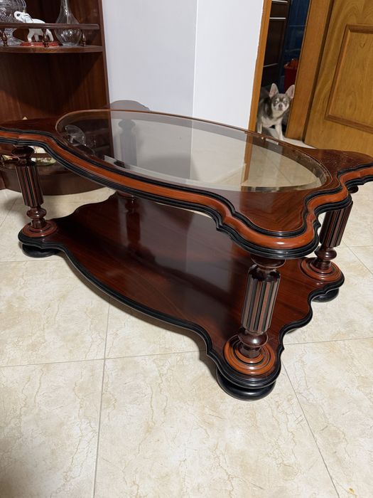 Mesa de Centro Clássica em Madeira e Vidro