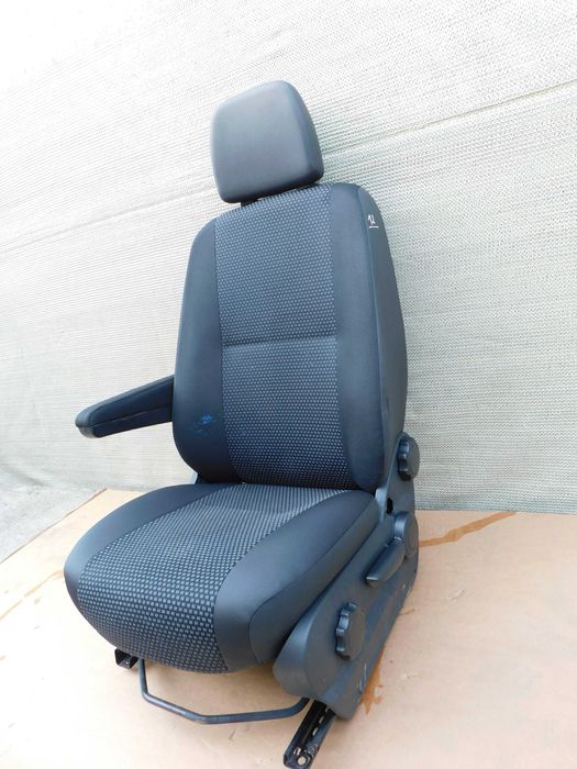 Sprinter 906 VW Crafter fotel kierowcy z podłokietnikiem siedzisko OEM