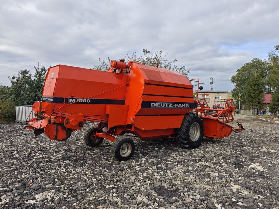 Kombajn zbożowy Deutz-Fahr M1080 nie dominator John Deere