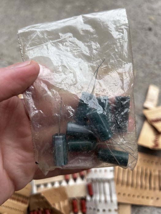 Набір резисторів різних