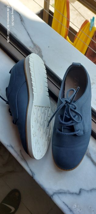 Sapato ZARA Criança N° 34 Novo Entrego em Alfragide