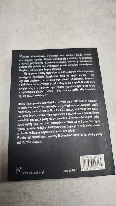 Mętne szkło. Donna Leon