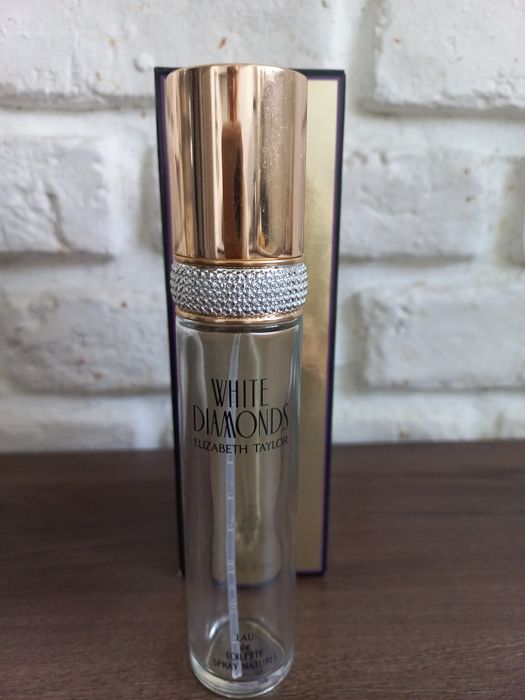Flakon opakowanie po perfumach White Diamonds