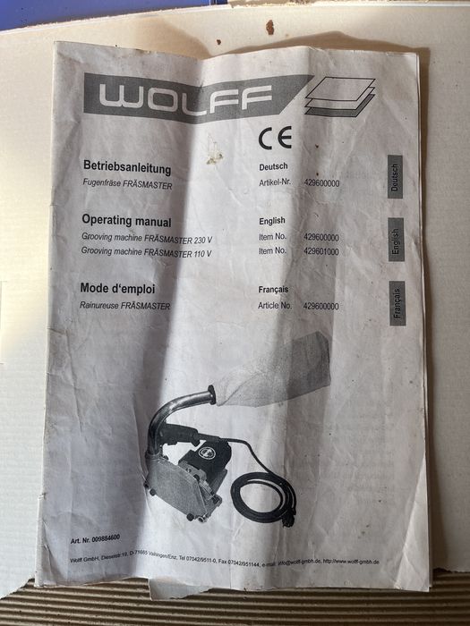 Maquina de abrir rasgos em linolio e pvc