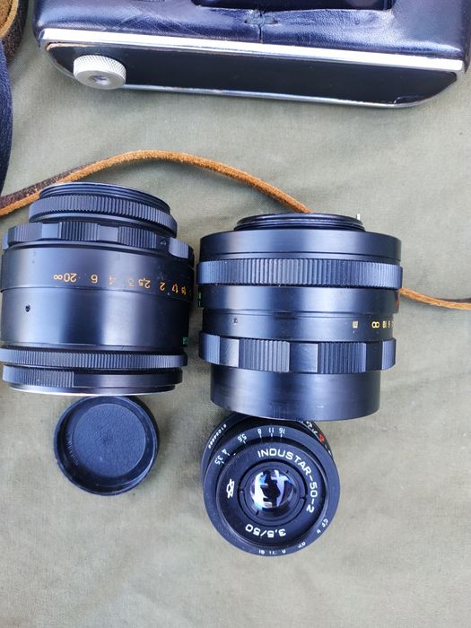 Фотоапарат Зенит Е объективы Гелиос -44-2 и Helios-44М