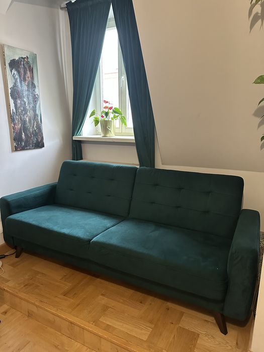 Zestaw welurowy - rozkladana sofa+2 pufy+3 pary zasłon
