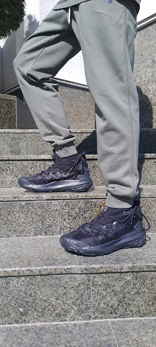 Без передплати Бомбические мужские кроссовки Nike acg Mountain Fly 2