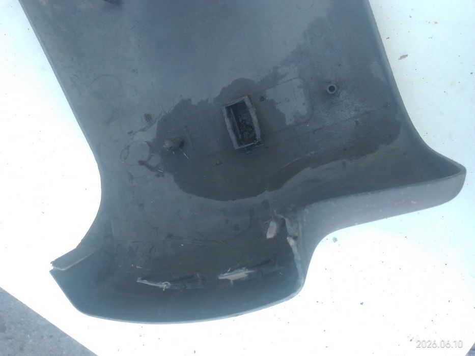Canto do Para-choques Traseiro Direito Ford Transit 94-00 (Ref: 95VB-17961-ABW)