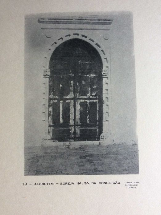 Tema: Algarve. Igrejas, etc. A escolher com valor unit. de  1€. Lote 1