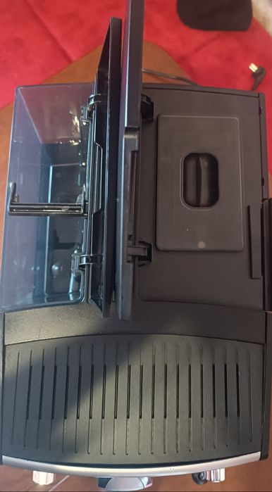 Продам кавоварку Nivona 572