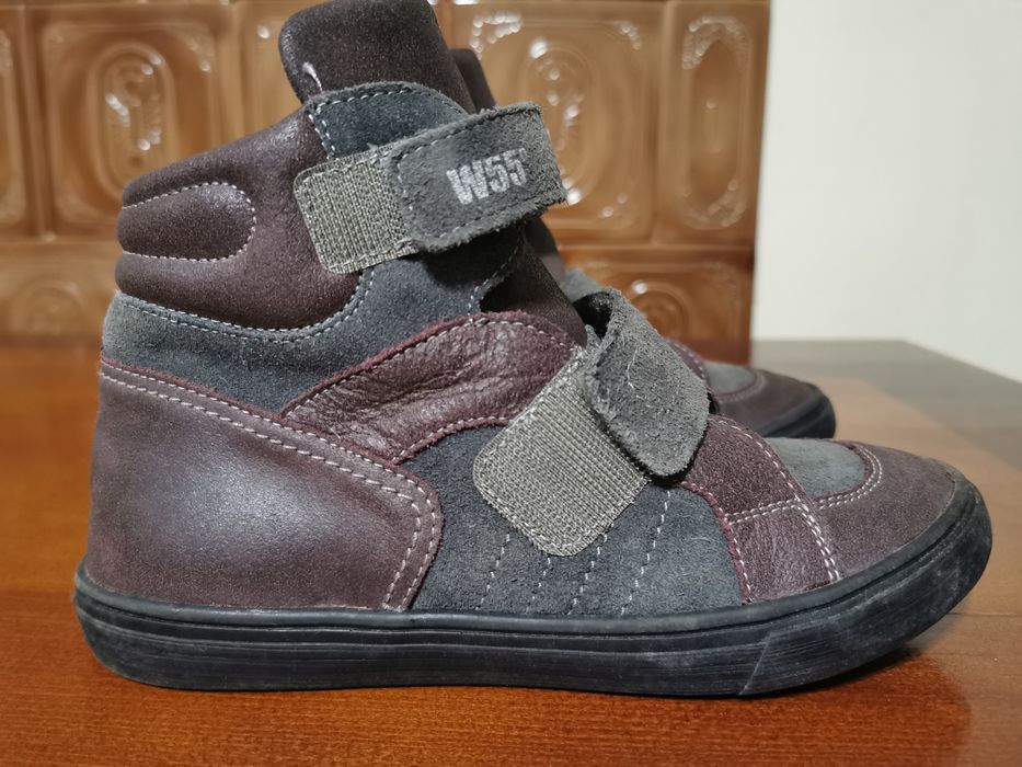 Демісезонні шкіряні черевики бренду W 55, 34 р.