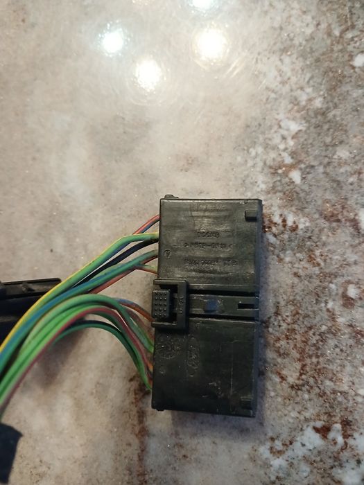 Перемикач світла фар на торпеді Ford Fusion 2011