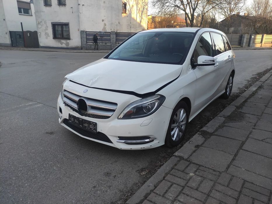 Mercedes-Benz Klasa B 1.8d 109koni automat mod.2013r 177tys.km lekko uszk 100% do jazdy boga