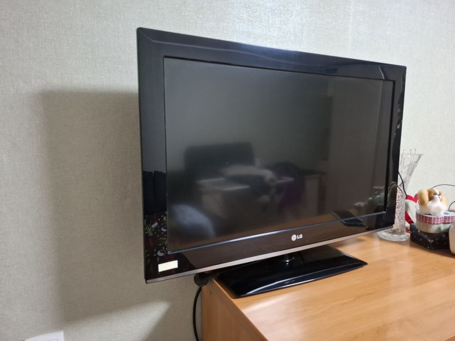 Продам телевізор LG