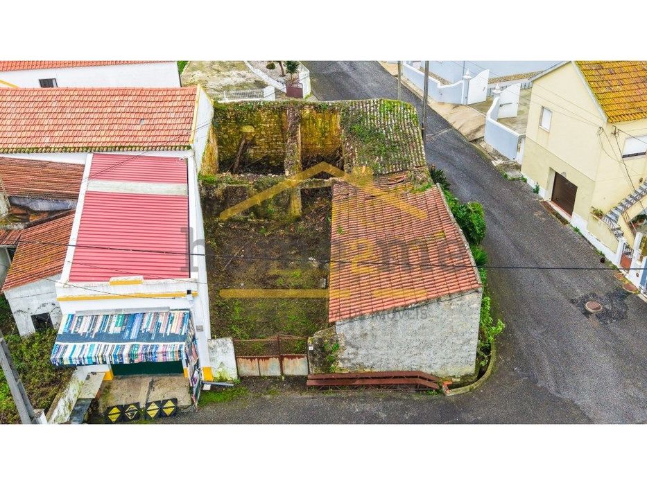 Moradia T2 -Zibreira de Fetais- Sobral de Monte Agraço